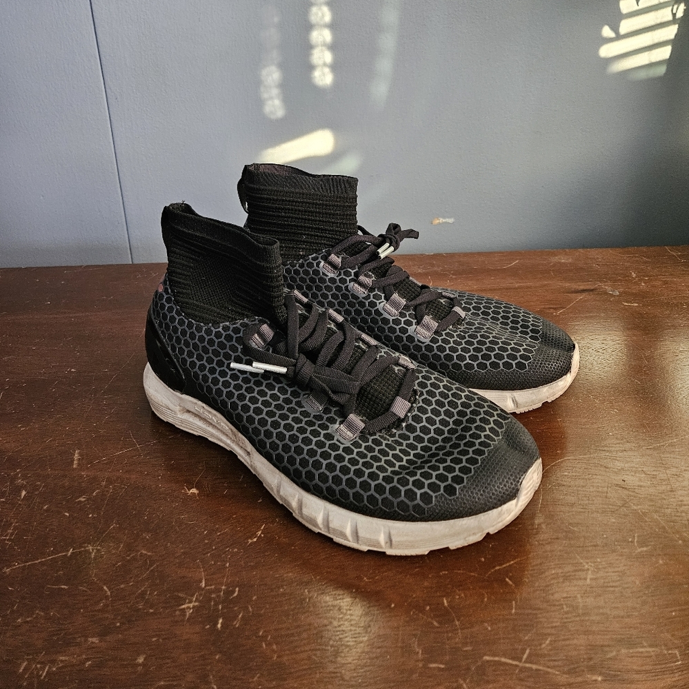 Under Armour CGR sneakers